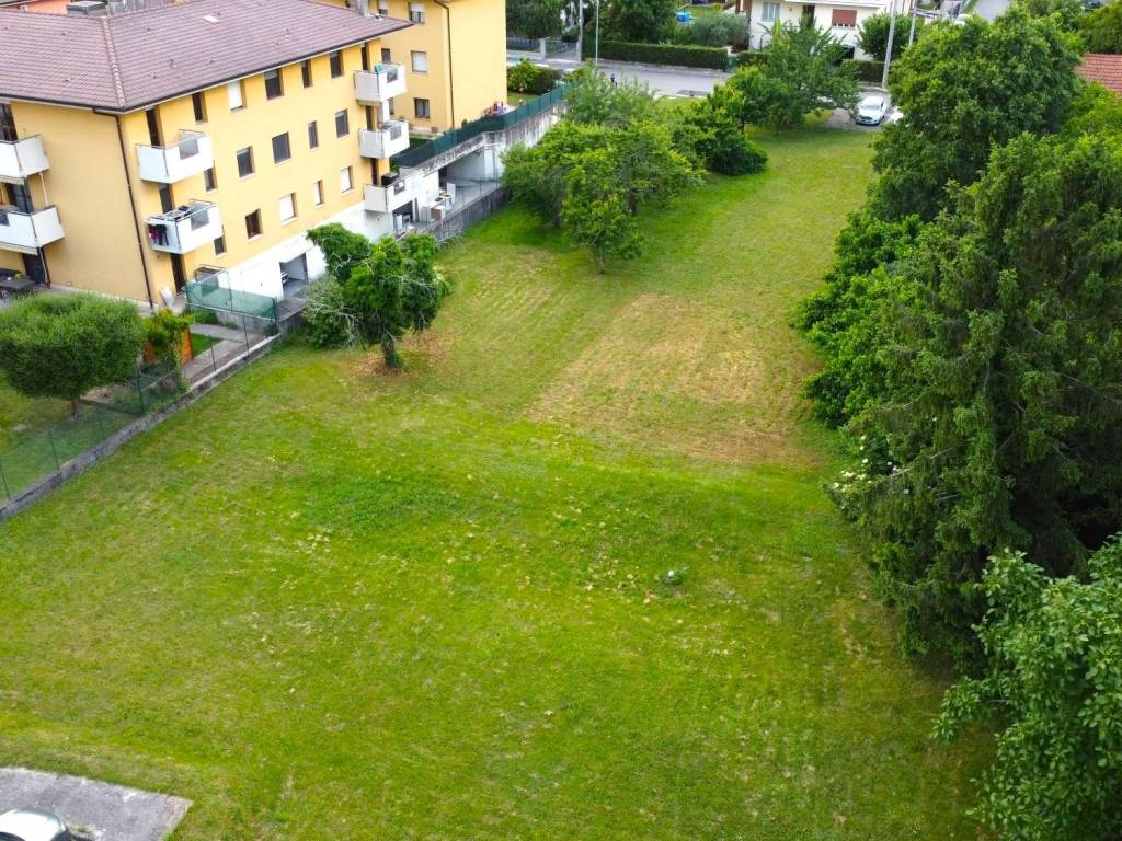 Terreno a Gradisca d'isonzo in Via degli Eroi, 28 - Foto 3