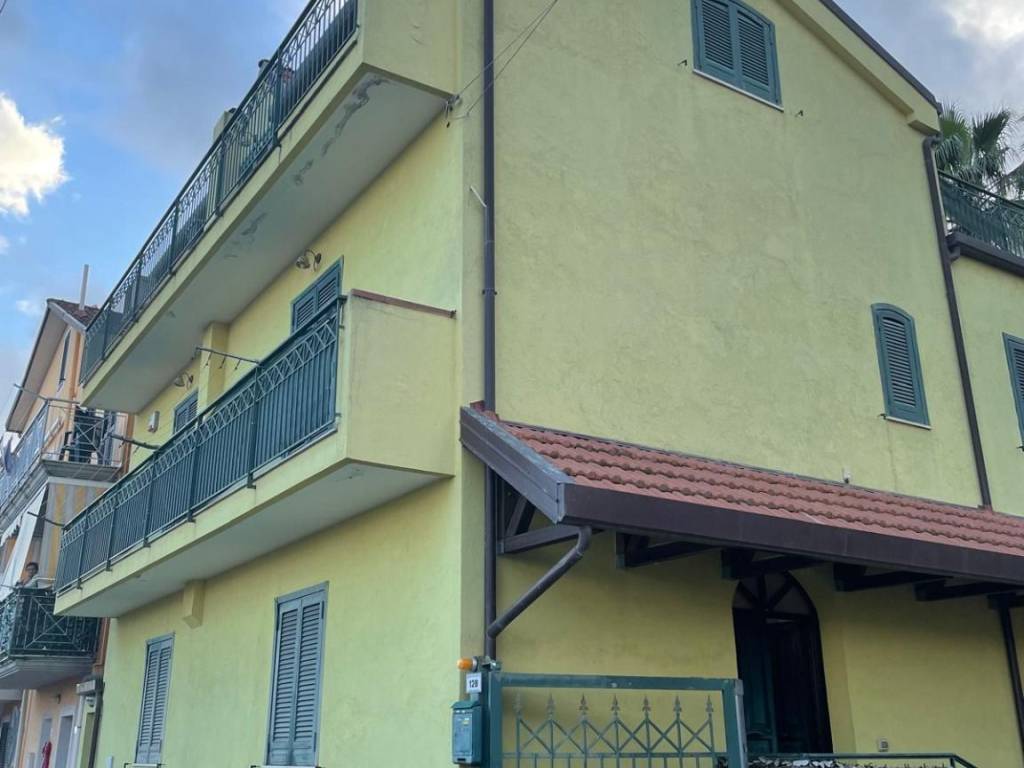 Villa a Pontecagnano faiano in Via Vittorio Emanuele - Foto 2