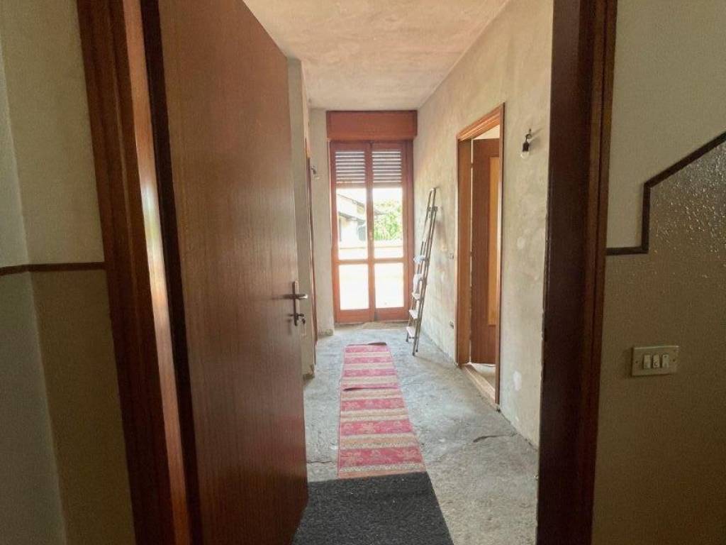 Appartamento a Samarate in Via 22 Marzo - Foto 3