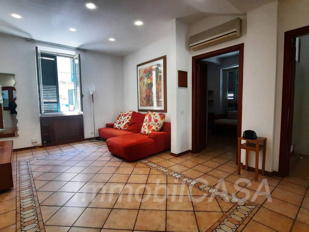 Appartamento a Messina in Via Curtatone e Montanara, 14 - Foto 2
