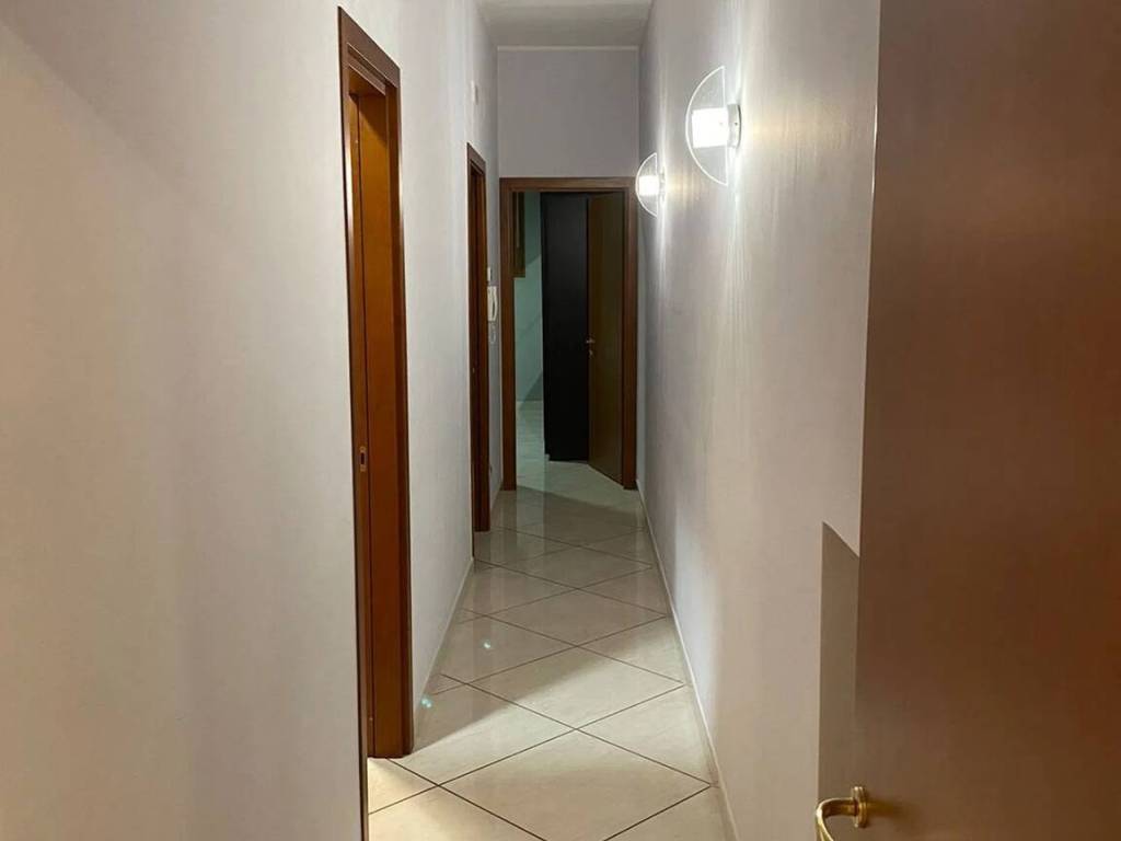 Appartamento a Barletta in Piazza Francesco Conteduca, 11 - Foto 5