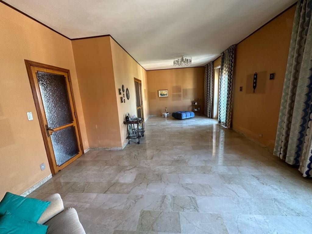 Appartamento a Catanzaro in Via Leonardo Gallucci - Foto 3