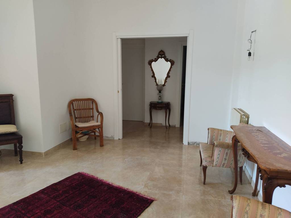 Appartamento a Sarzana in Via Giuseppe Picedi Benettini - Foto 2