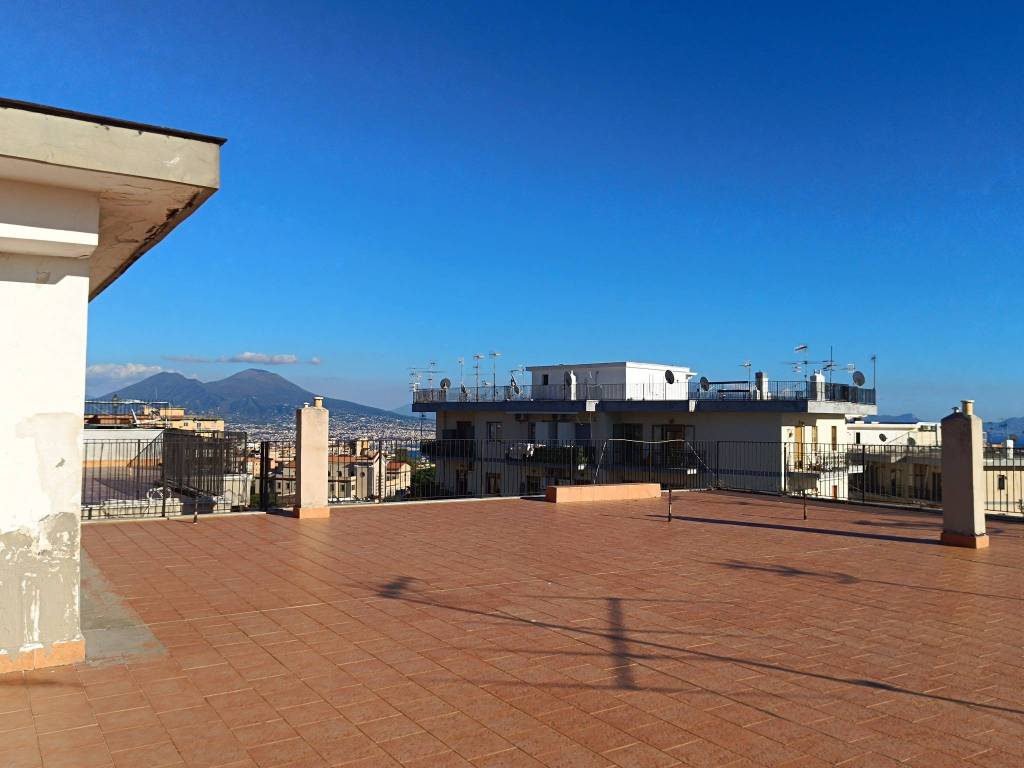 Appartamento a Napoli in Via Gabriele Jannelli, 190 - Foto 5