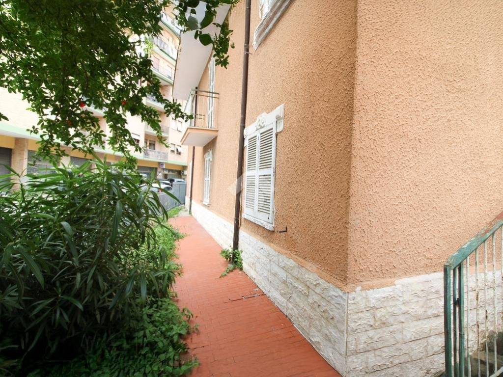 Casa indipendente a Fermo in Viale Nicola Ciccolungo, 65 - Foto 2