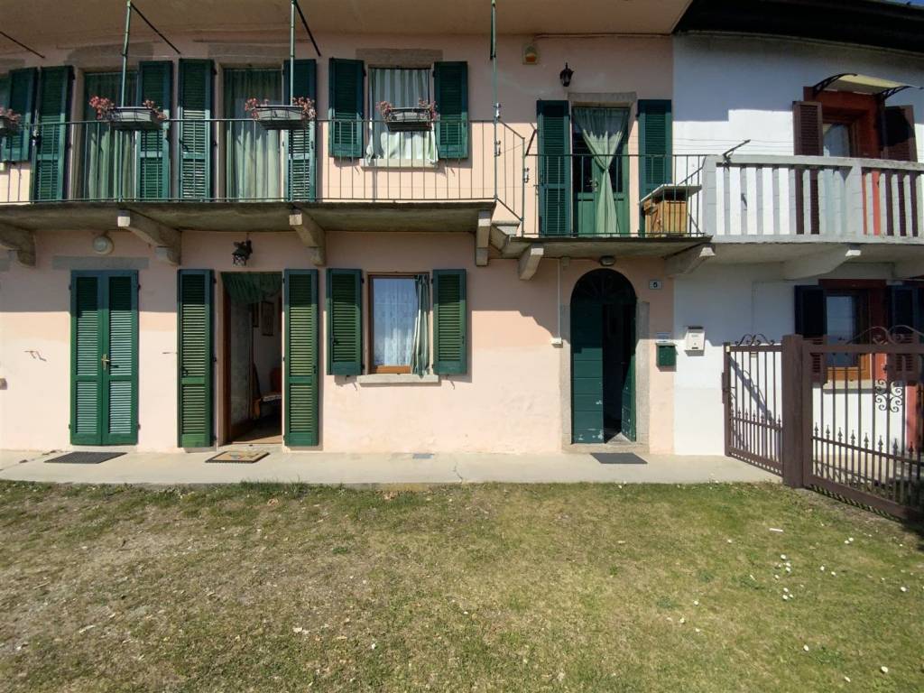 Casa indipendente a Gignese in Salita Sciarè, 5 - Foto 2