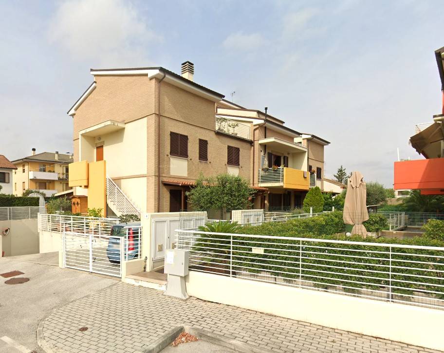 Appartamento a Camerata picena in Via Giuseppe Ungaretti - Foto 2