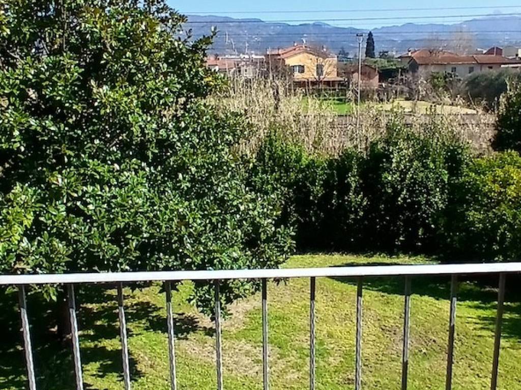 Villa a Arcola in Via Aurelia - Foto 2