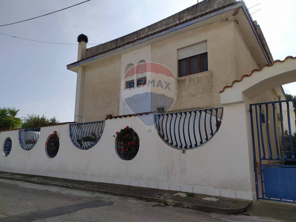 Casa indipendente a Manfredonia in località la Bussola - Foto 4