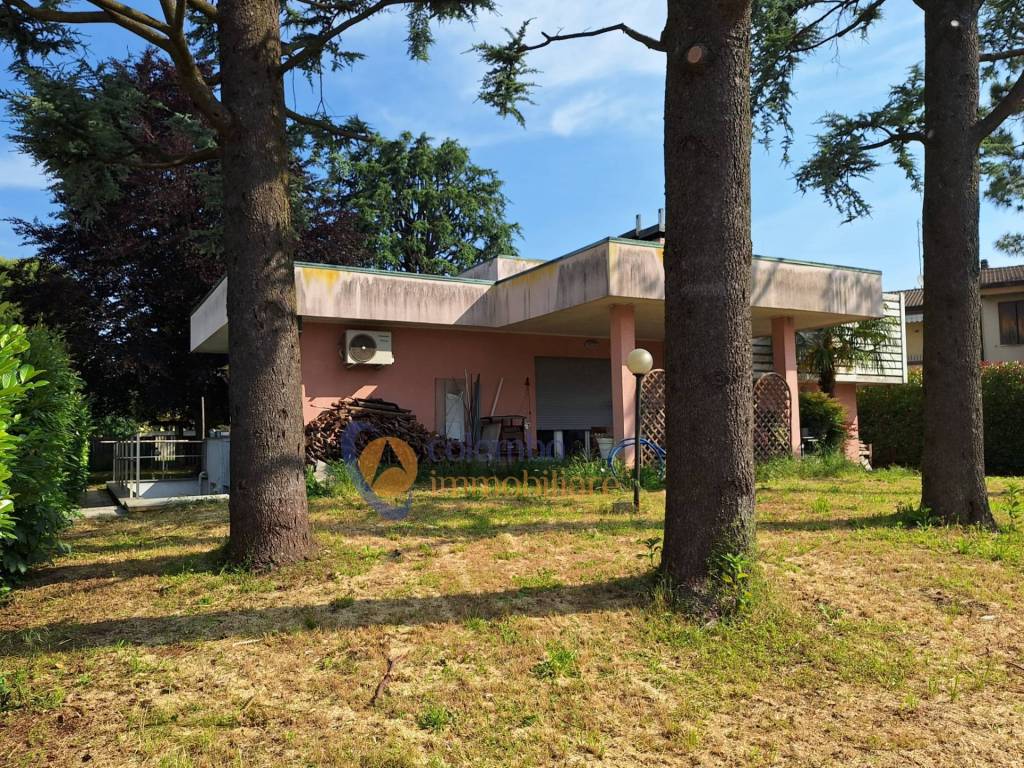 Casa indipendente a Gorla minore in via Montello, 1 - Foto 4