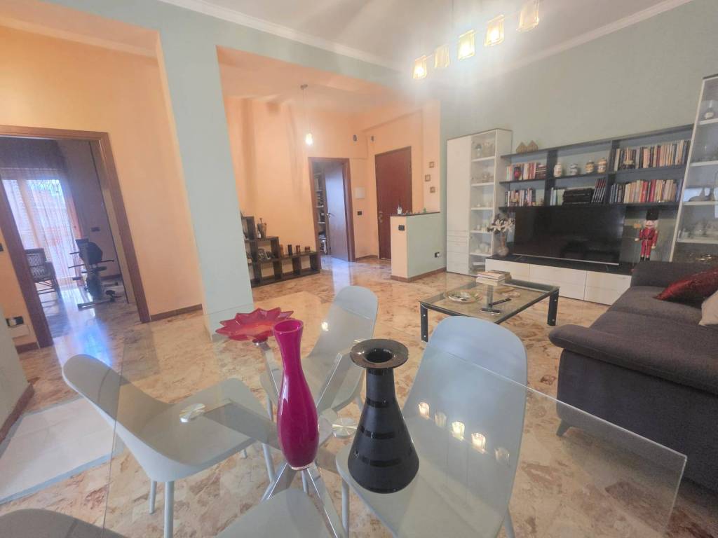 Appartamento a Gravina di catania in Via Giorgio Arcoleo - Foto 3