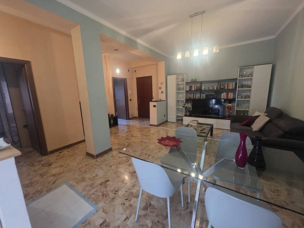 Appartamento a Gravina di catania in Via Giorgio Arcoleo - Foto 4