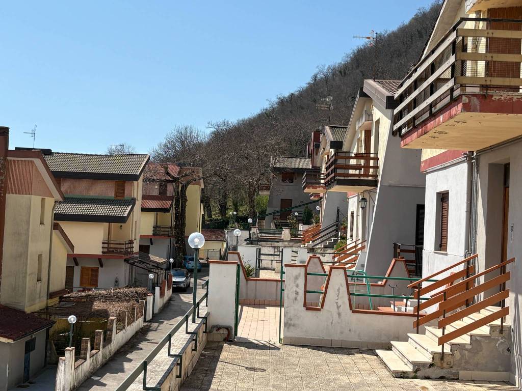 Appartamento a Roccamonfina in Via Seconda Quirini, 10 - Foto 5