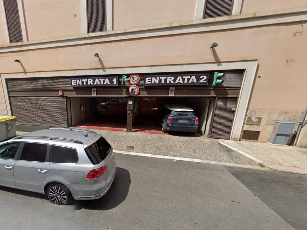 Box / garage a Bari in Via Niccolò Piccinni, 111 - Foto 2