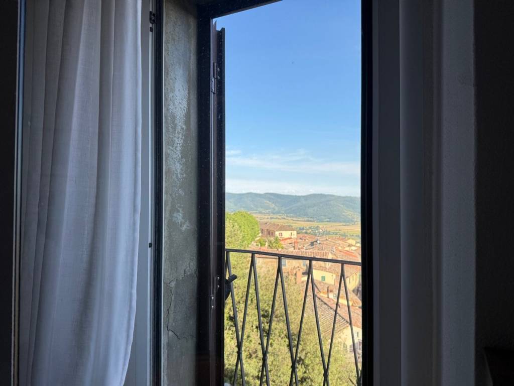 Casa indipendente a Cortona in Via Santa Margherita, 21 - Foto 2