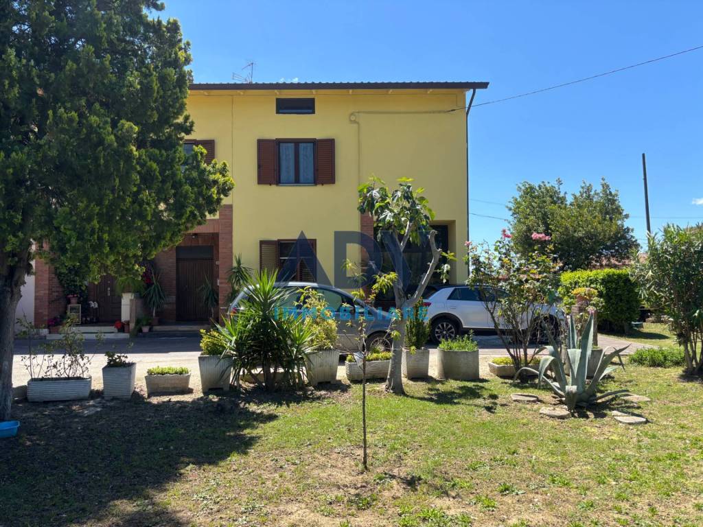 Casa indipendente a Assisi in VIA RAIMONDO POLTICCHIA, 10 - Foto 2
