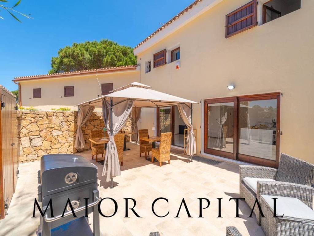 Villetta a schiera a Arzachena in Via Cala Battistoni - Foto 2