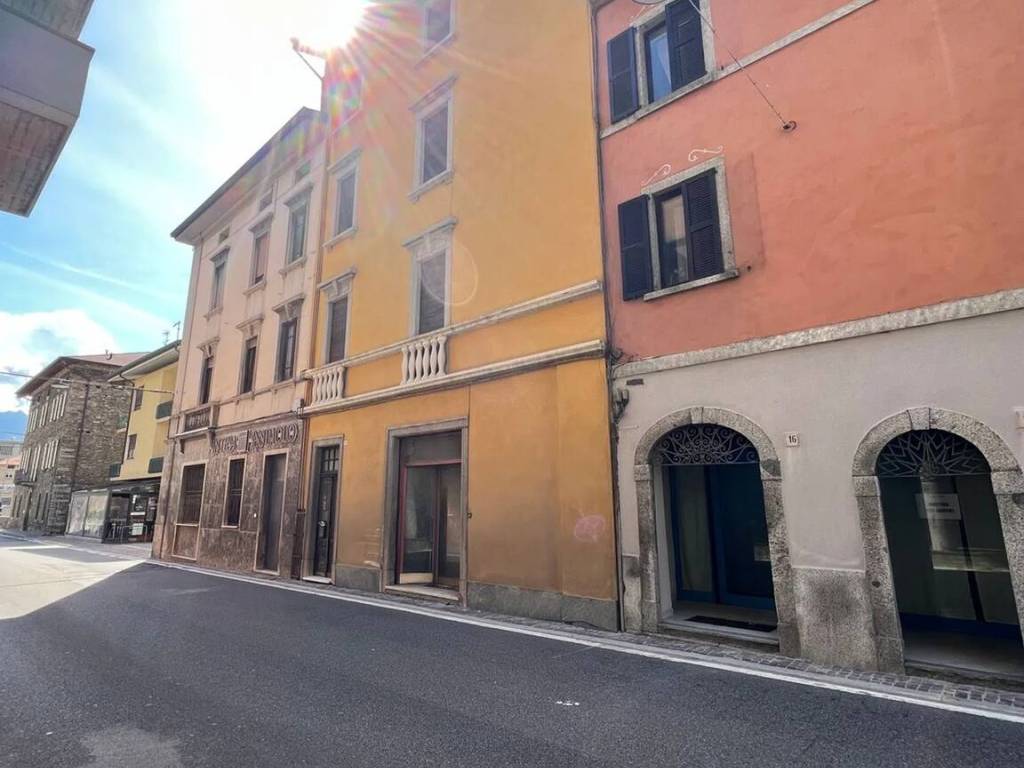 Villa a Cedegolo in Via Roma - Foto 2