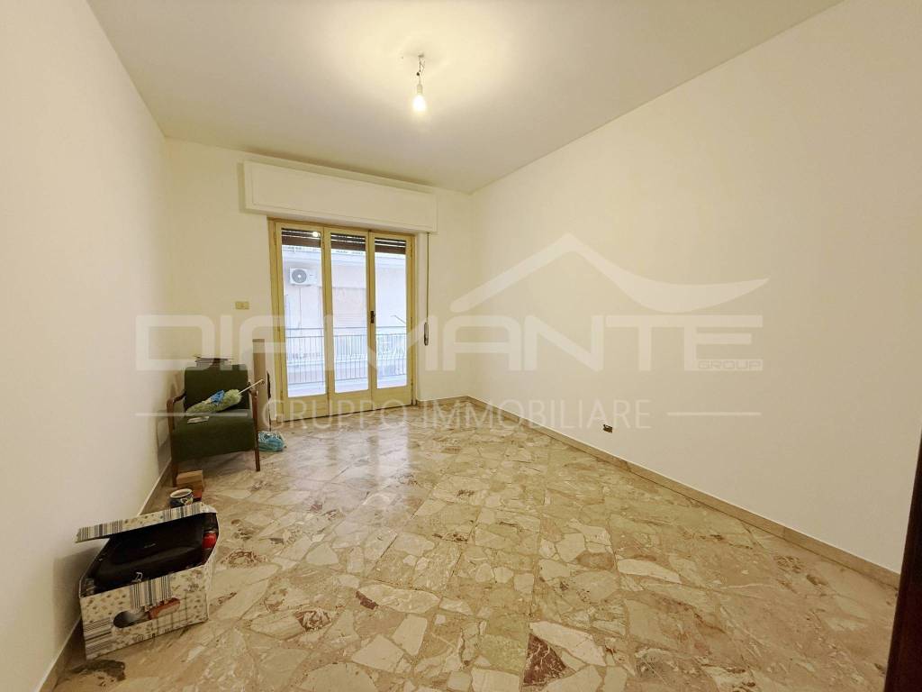 Appartamento a Catania in Via Ardizzone Gioeni, 5 - Foto 2