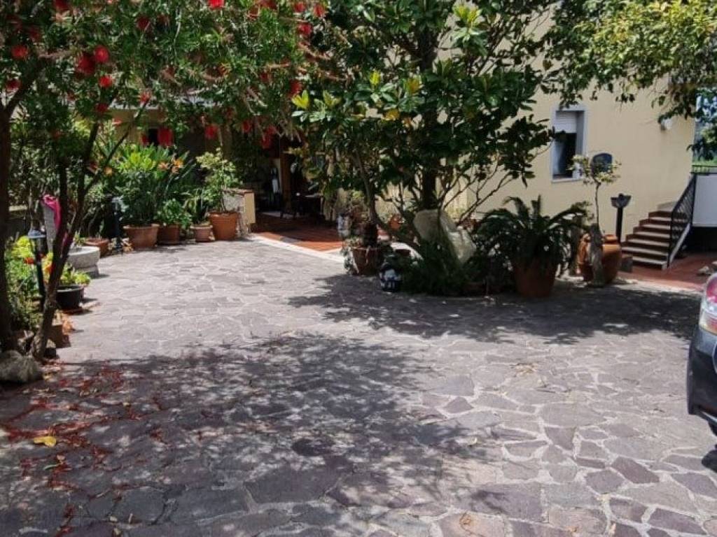 Villa a Catanzaro in Via Alessi di Turio - Foto 3