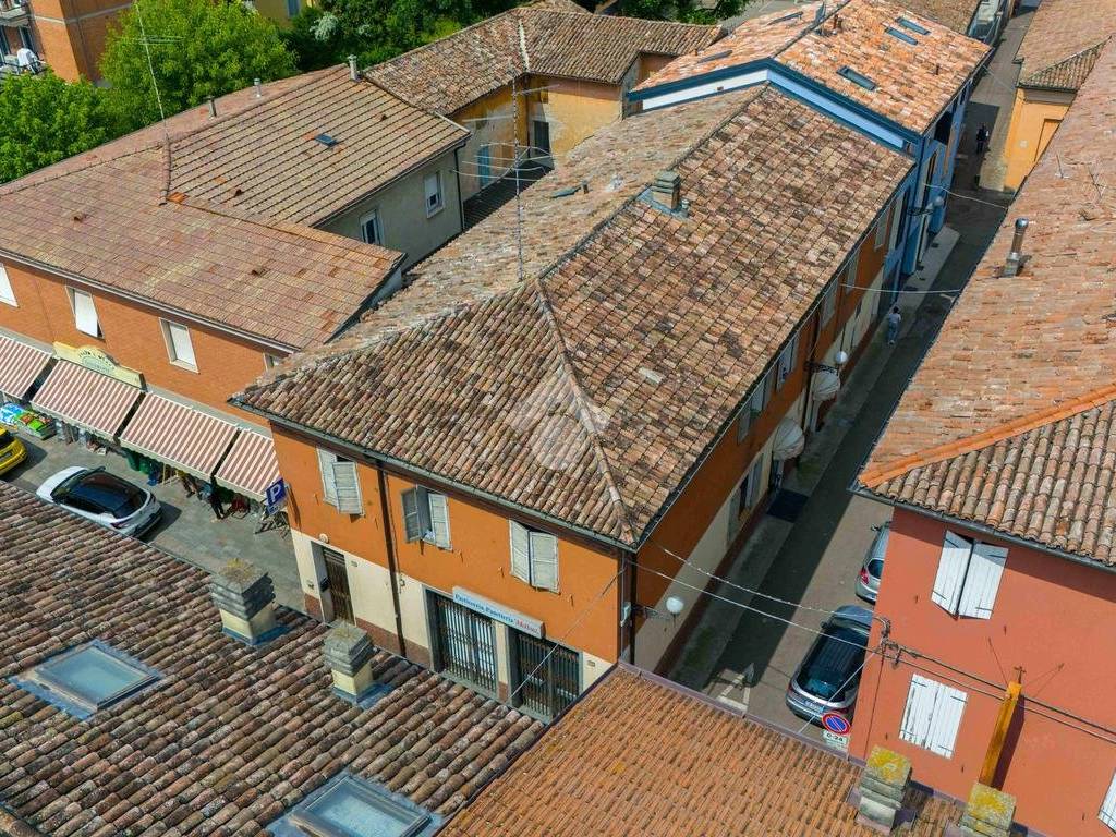 Palazzo / stabile a Sant'ilario d'enza in via Libertà, 26 - Foto 2