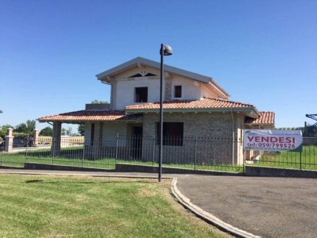Villa a Castelvetro di modena in Via Ghiarone s.n.c - Foto 3