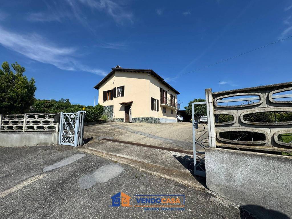 Villa a Nizza monferrato in Strada Bricco, 16 - Foto 5