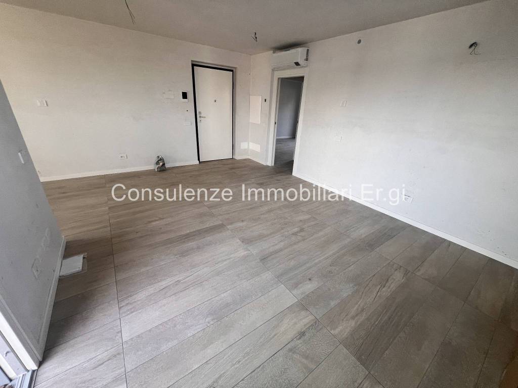 Appartamento a Caronno pertusella in Via Tagliamento - Foto 5