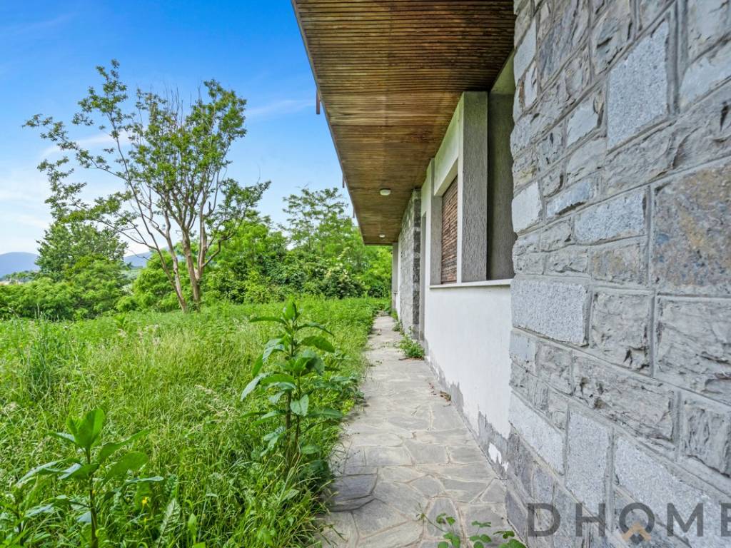 Villa a Castello di brianza in Via dei Cacciatori, 22, 23884 Cologna-caraverio LC, Italia - Foto 2