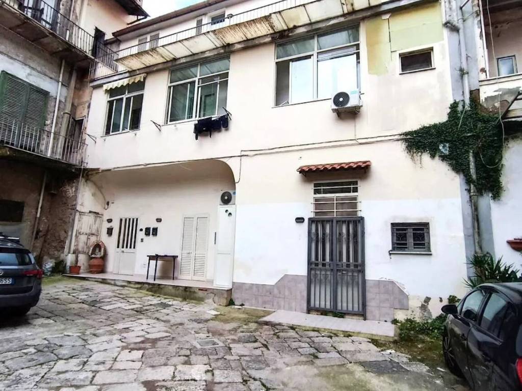 Appartamento a Santa maria capua vetere in Via Tari, 58 - Foto 2