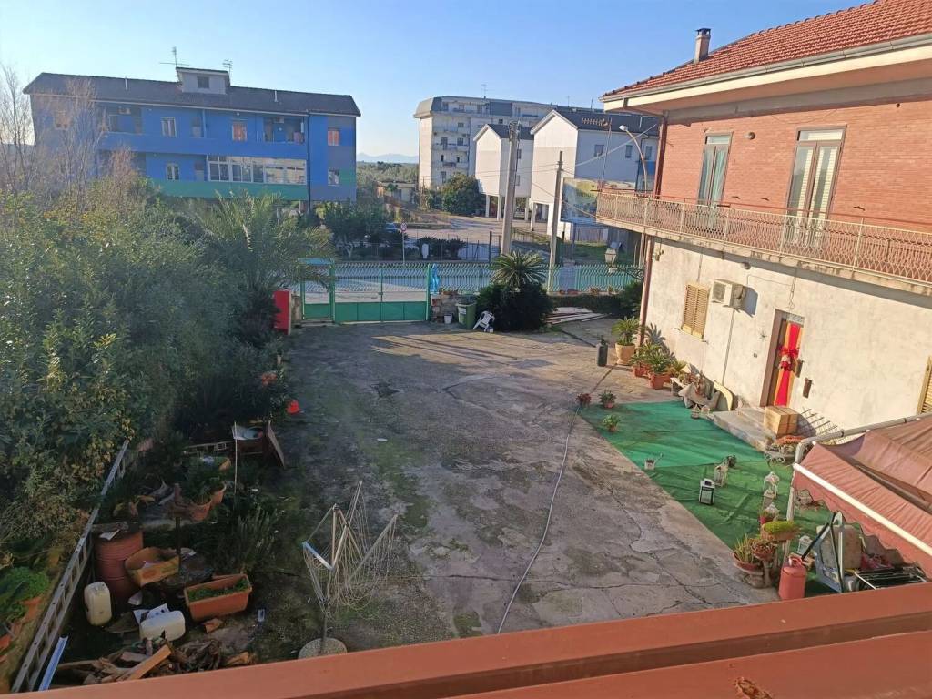 Villa a Capua in Via Della Libertà, 85 - Foto 4