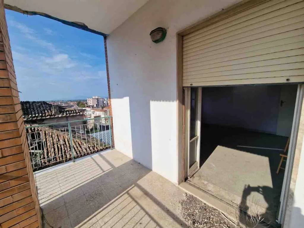 Appartamento a Santa maria capua vetere in Via Roberto D'Angiò, 19 - Foto 2