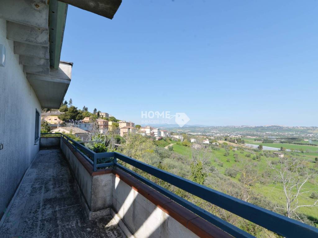 Casa indipendente a Corridonia in Viale Eugenio Niccolai - Foto 4