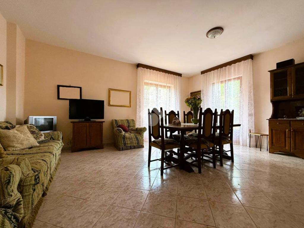 Appartamento a Cisterna di latina in Via Petrarca, 35 - Foto 5