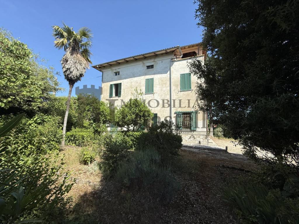 Rustico / casale a Castiglione del lago in Via Nazionale - Foto 2