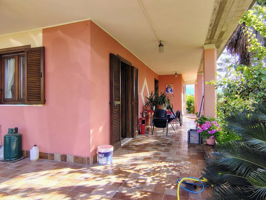 Villa a Ortona in Contrada Fonticelli - Foto 3