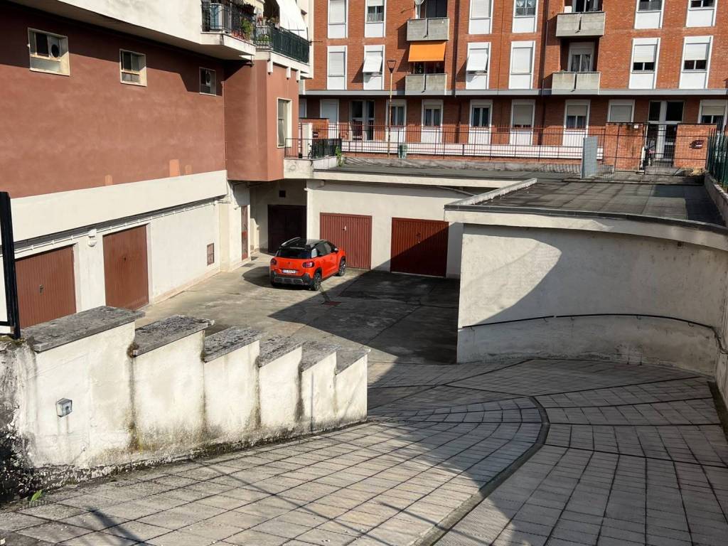 Box / garage a Alessandria in Via Alcide De Gasperi, 19 - Foto 2