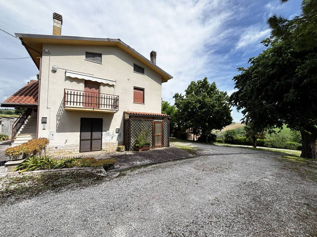 Casa indipendente a Ostra vetere in Contrada Pellingara - Foto 2