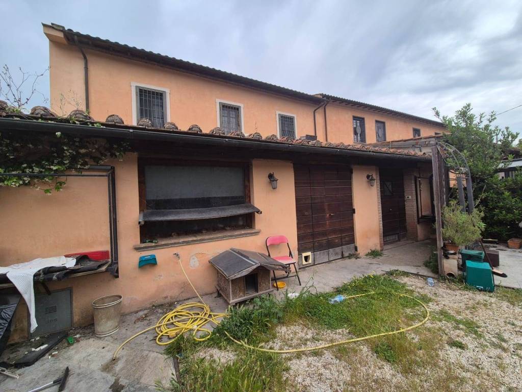Casa indipendente a Magliano sabina in Vocabolo Frangelini - Foto 4