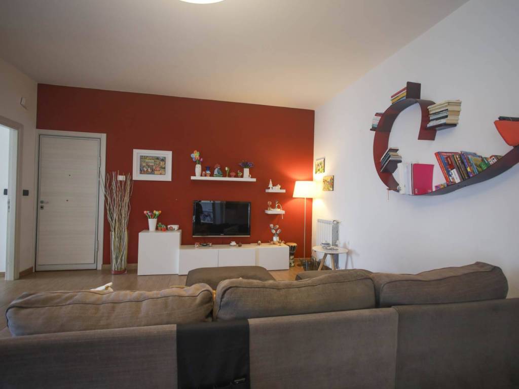 Appartamento a Aci catena in VIA BADIA, 30 - Foto 2