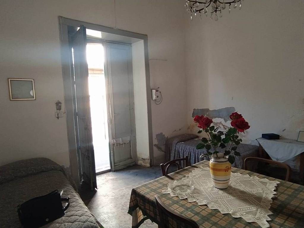 Casa indipendente a Aci catena in VIA VITTORIO EMANUELE - Foto 4