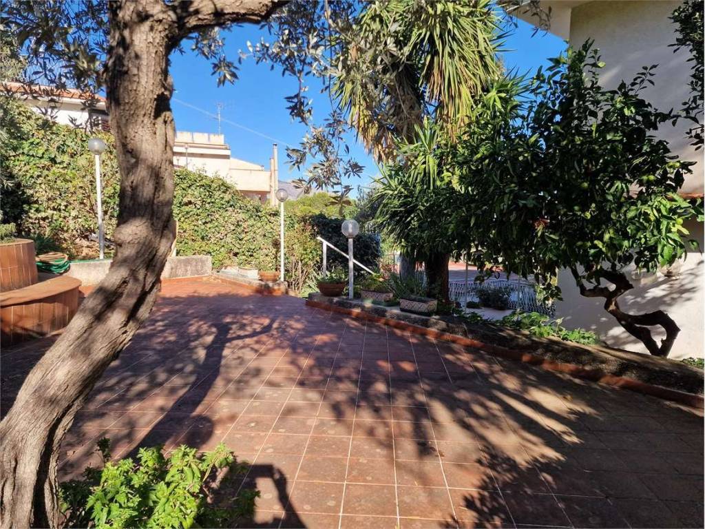 Villa a Carini in Via Francesco Cangialosi, 140/142 - Foto 3