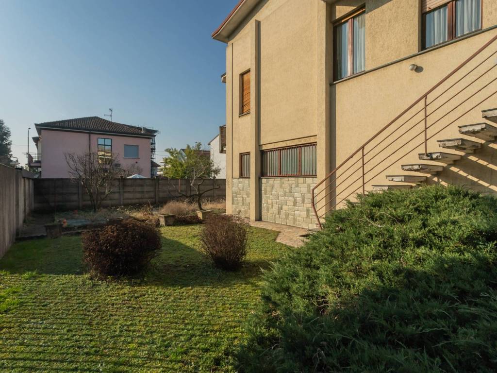 Villa a Desio in Via Giovanni Traversi, 10 - Foto 4