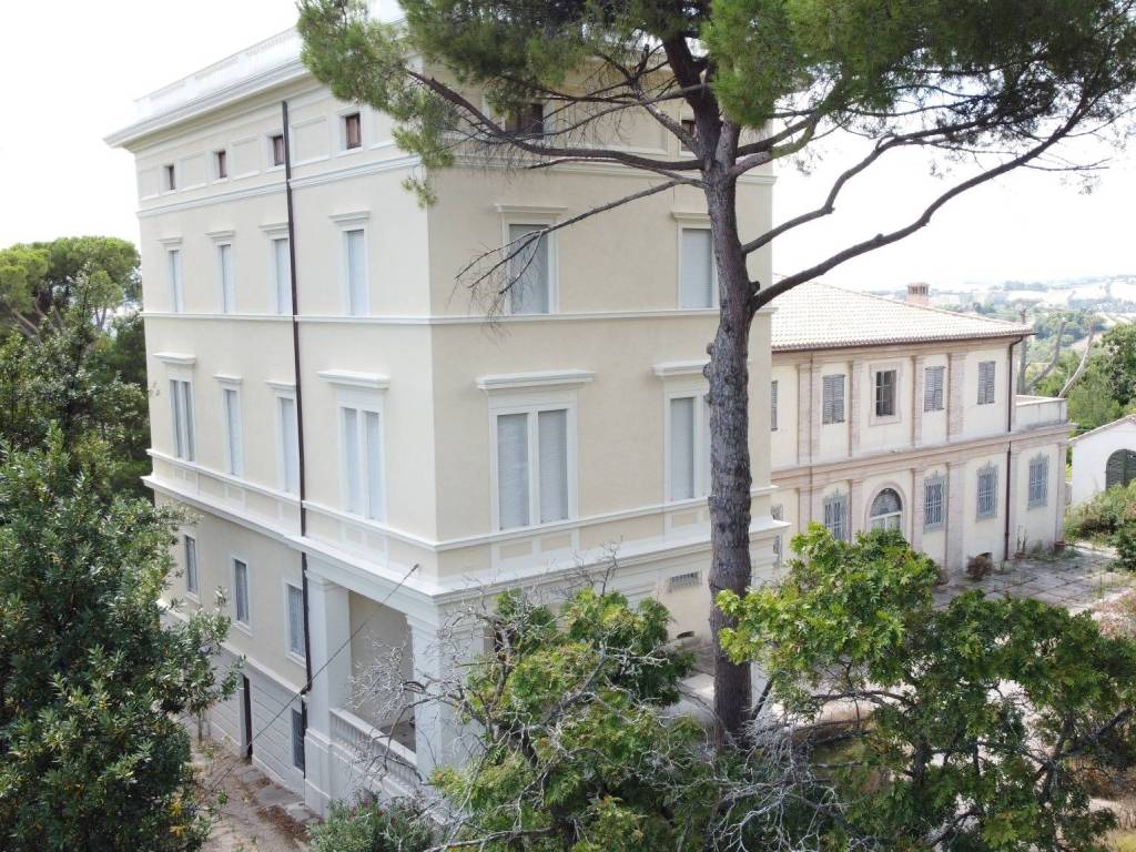 Villa a Senigallia in Strada del Camposanto Vecchio - Foto 2