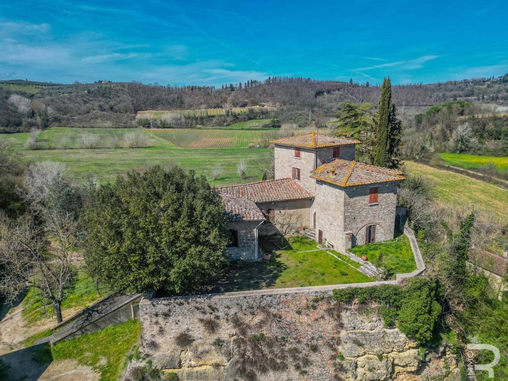 Rustico / casale a Poggibonsi in Strada Comunale del Cimitero di San Giorgio - Foto 4