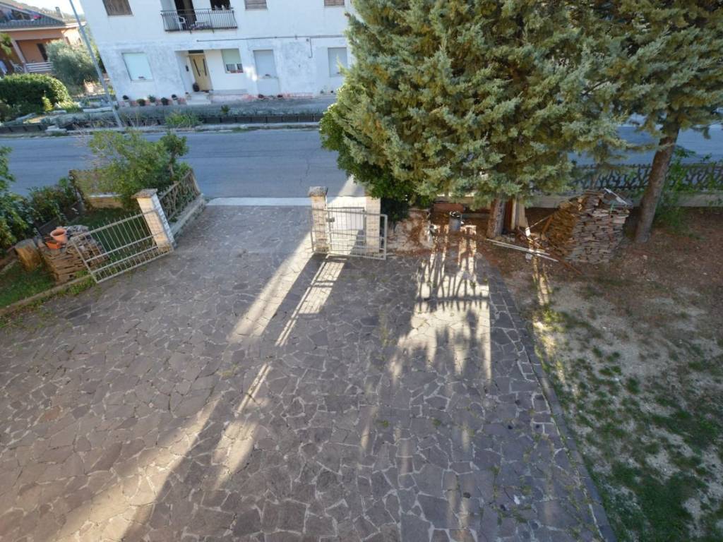 Appartamento a Cupramontana in Via Santo Eleuterio - Foto 3