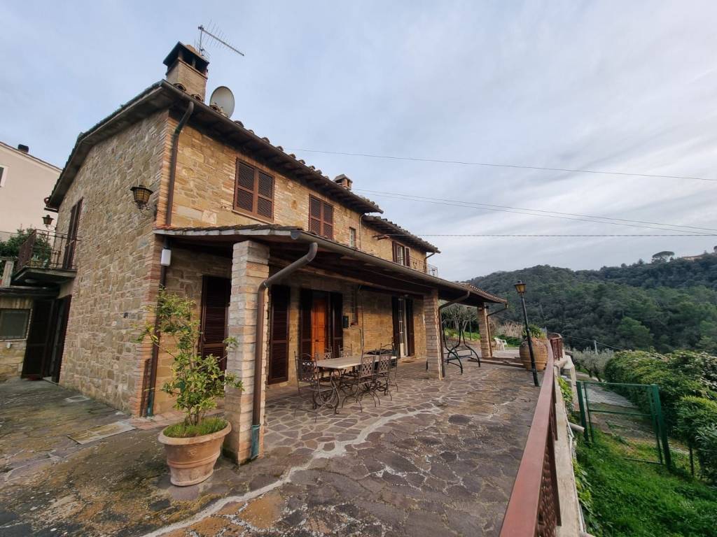 Villa a Torgiano in Via dell'Acquedotto - Foto 3