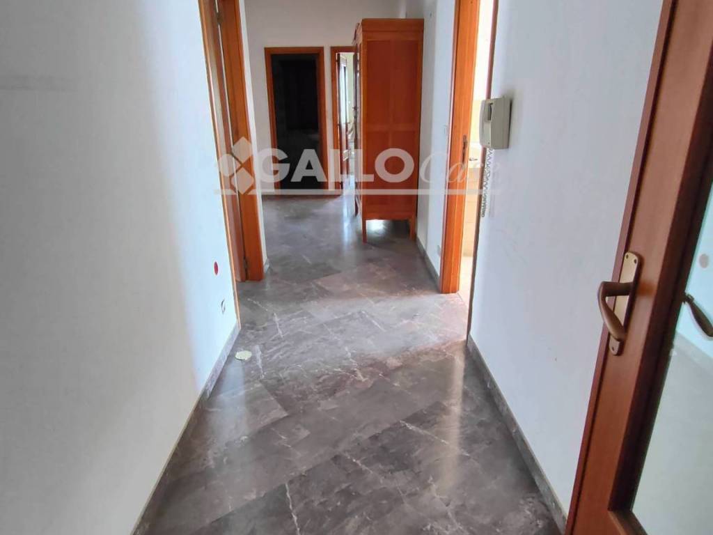 Appartamento a Cosenza in Piazza Fausto Gullo (Tribunale) - Foto 4