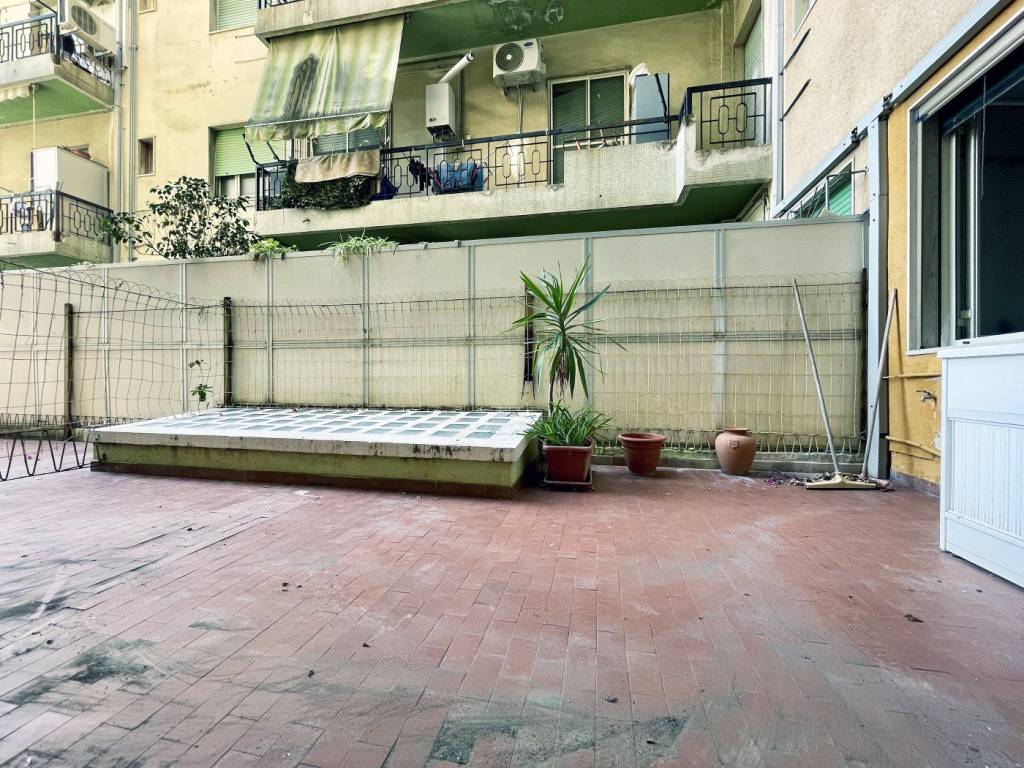 Appartamento a Reggio calabria in Via Giannangelo Spagnolio, 36 - Foto 2