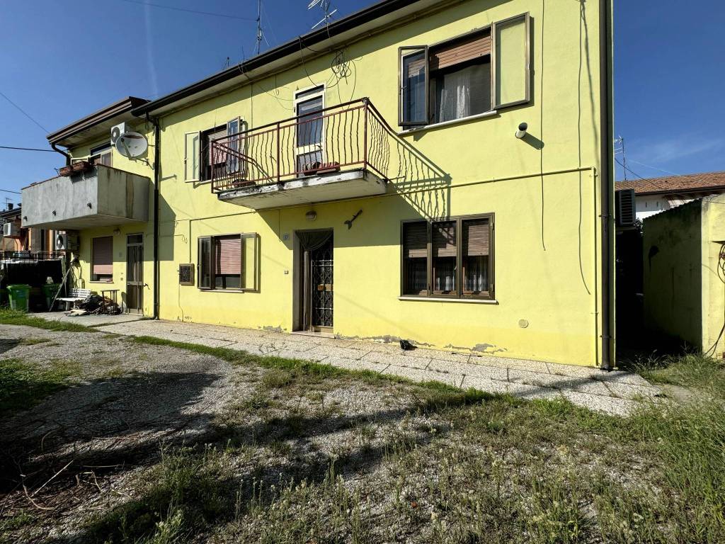 Villa a Porto viro in Via Roma, 5 - Foto 2